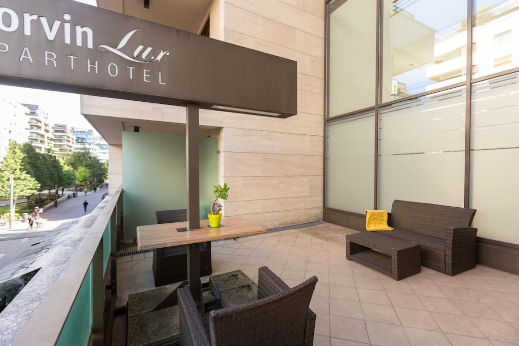 דירה Flat On Corvin Promenade With Big Balcony